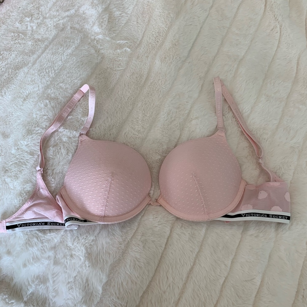 Victoria’s Secret lace bra